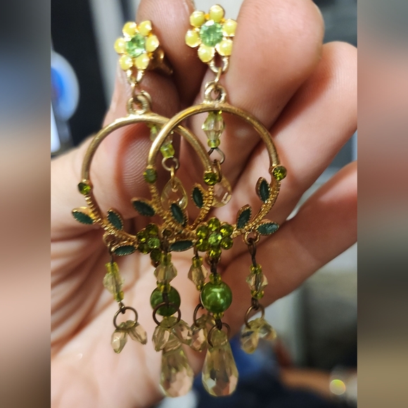 Earrings - Picture 2 of 3